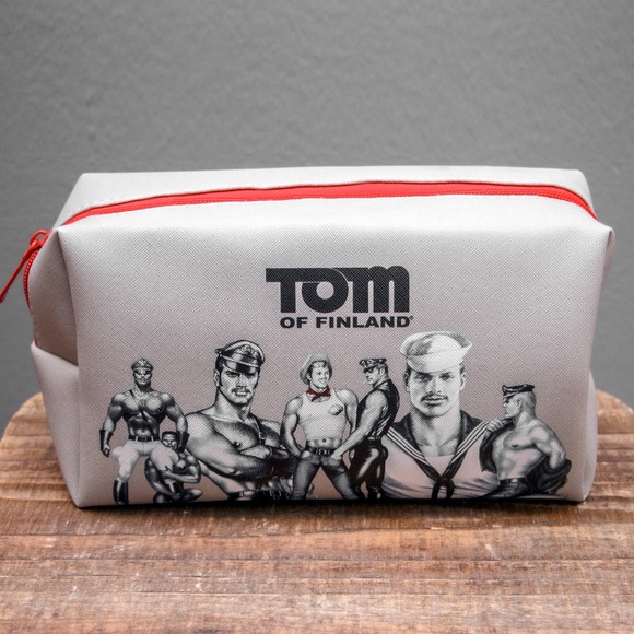 Tom of Finland Toiletry Bag - Picture 4 of 5